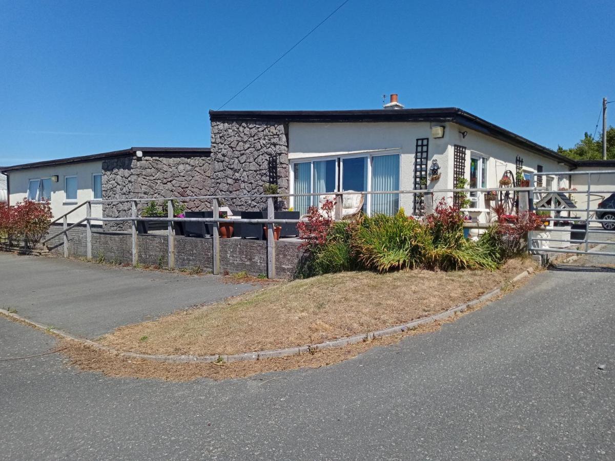 Maen Hir Hotel Menai Bridge Kültér fotó